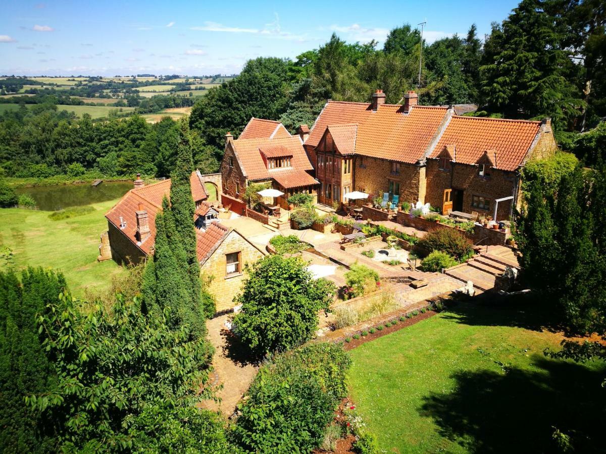 Heath Farm Holiday Cottages Swerford Экстерьер фото