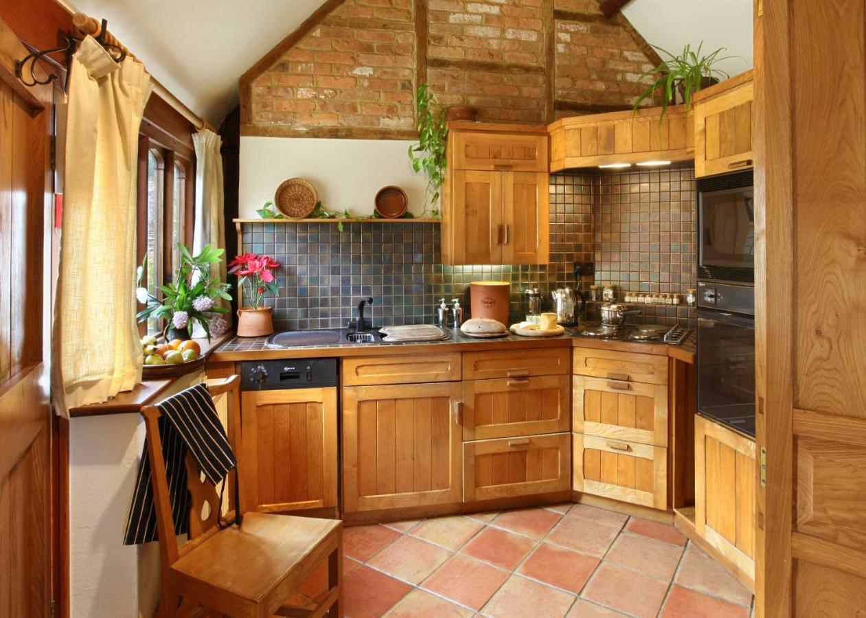 Heath Farm Holiday Cottages Swerford Экстерьер фото